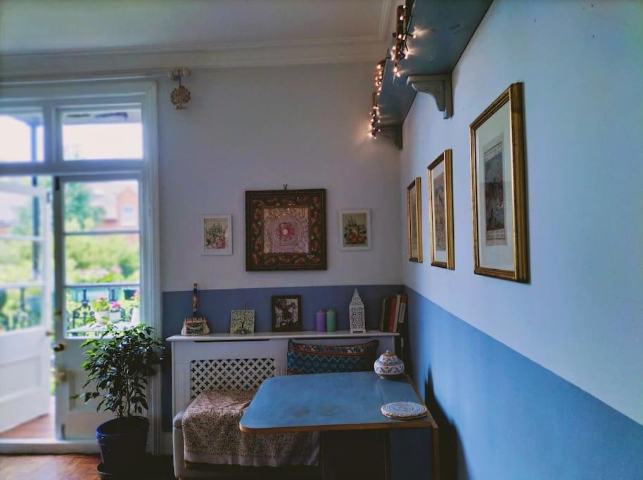 Charming London With Balcony Leilighet Eksteriør bilde